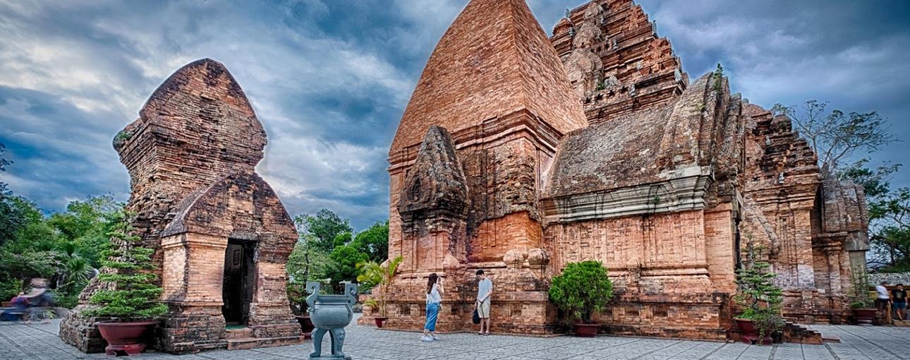 Tháp Bà Ponagar Nha Trang