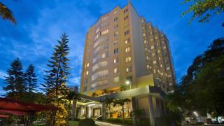 Khách sạn Hạ Long Pearl Hotel