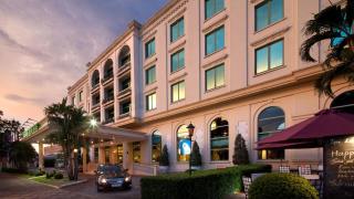 Khách sạn Avani Hai Phong Harbour View Hotel
