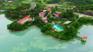 Khu du lịch sinh thái Him Lam Resort Điện Biên