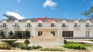Khách sạn Golden Boutique Hotel Kon Tum