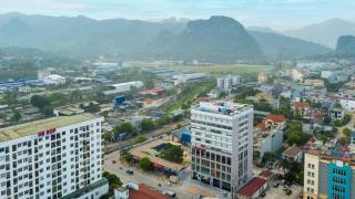 Khách sạn SOJO Hotel Hòa Bình