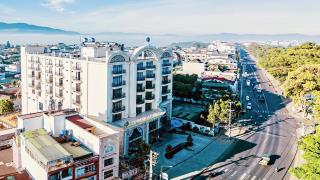 Khách sạn Sandals Aquila Hotel Bảo Lộc