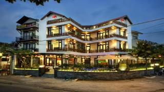 Threeway Riverside Villa Hội An