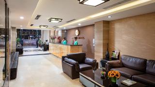 Khách sạn Skylark Hotel Hà Nội