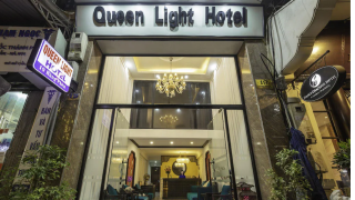 Khách sạn Queen Light Hotel Hà Nội